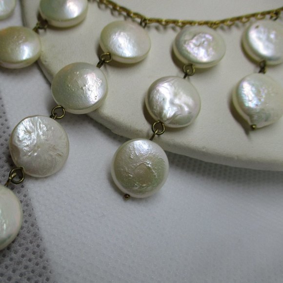Genuine FRESH WATER COIN Pearl Bib Necklace Real Pearls Strung On GoldTone Chain - Picture 6 of 8